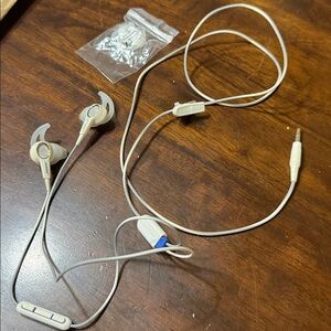 Bose White In-Ear Headphones